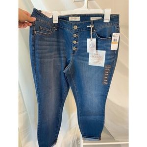 NWT Forever Rolled Skinny, Soft Sculpt jeans by Jessica Simpson size 16W